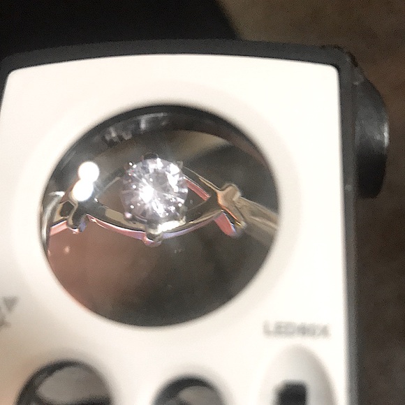 🆕Classy💍Modern Style 5.94mm Round Solitaire Ring - Picture 11 of 16